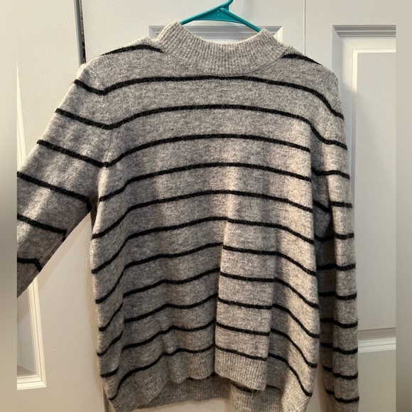 Vero Moda Cornelia Wool Blend Puff Sleeve Mock Neck Sweater - Picture 2 of 6